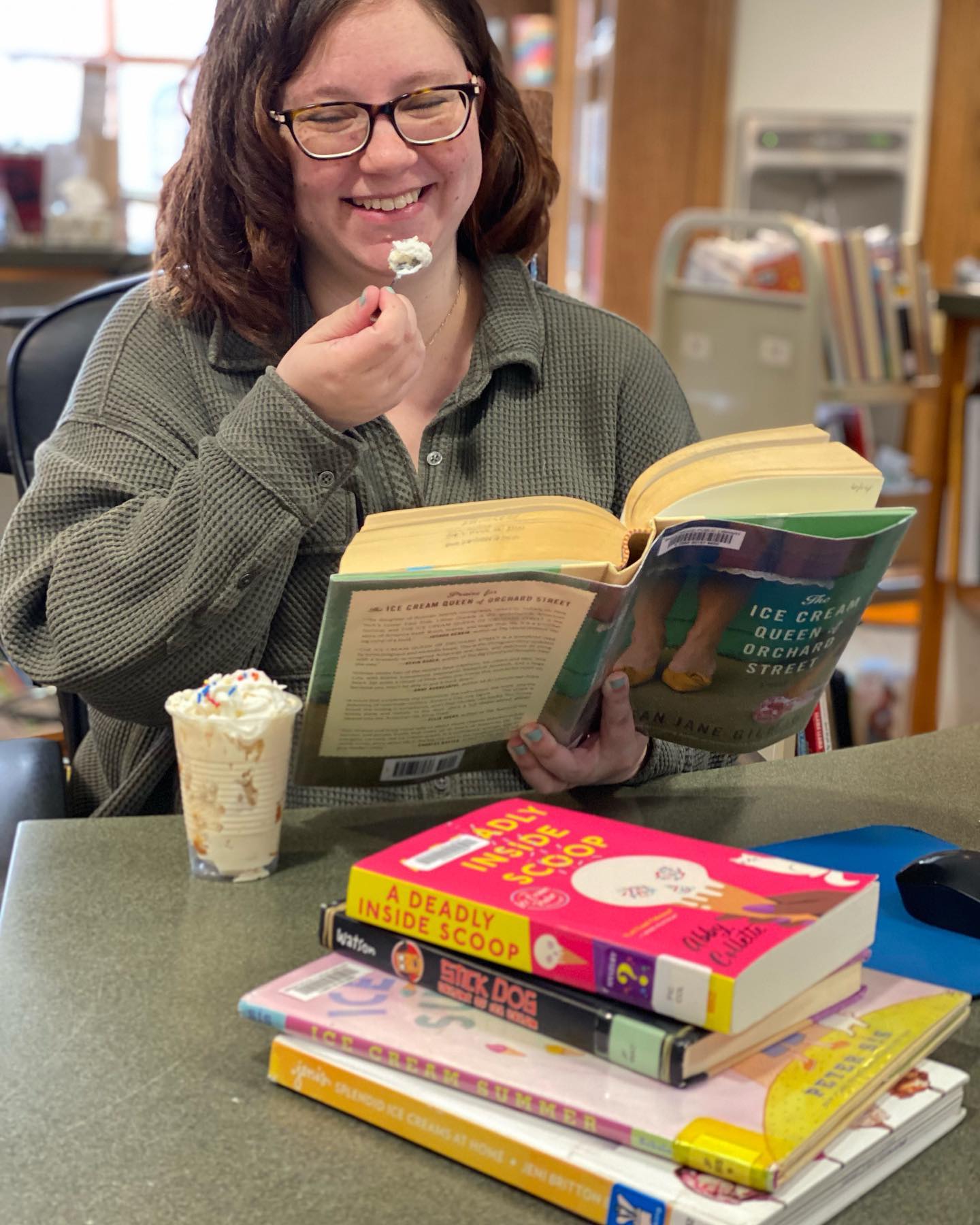 Ice cream for breakfast day is being celebrated today at the Brentwood Public Library!
#icecreamforbreakfast #icecreamforbreakfastday #icecream #bplmo #brentwoodmo #stayawesomebrentwood #librariansofinstagram